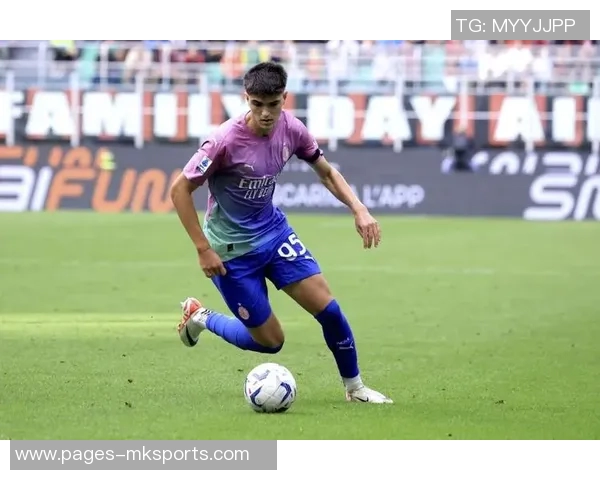 英超多队关注米兰19岁后卫巴尔泰萨吉引发转会热潮